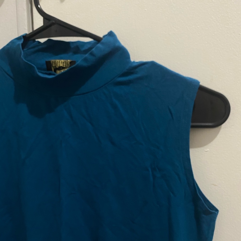 Turtleneck Sleveless T-shirt S-M ~ Turqoise color where green and blue meets S-M